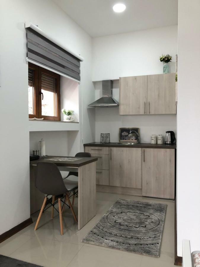 Studio Apartment In Old Town- With Parking Mostar Exteriör bild